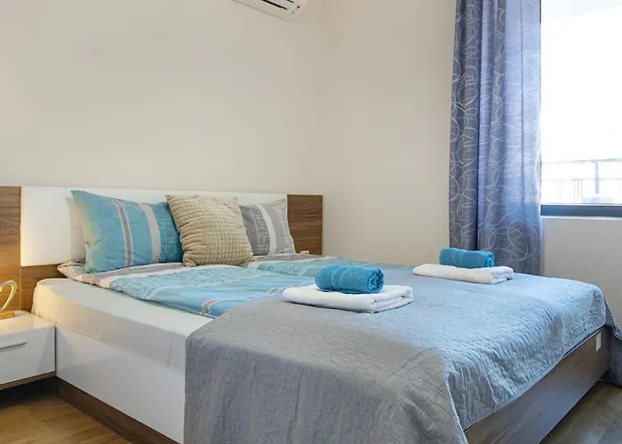 The Captain Be My Guests! By Rv Apartman Várna