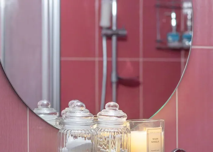 The Captain Be My Guests! By Rv Várna