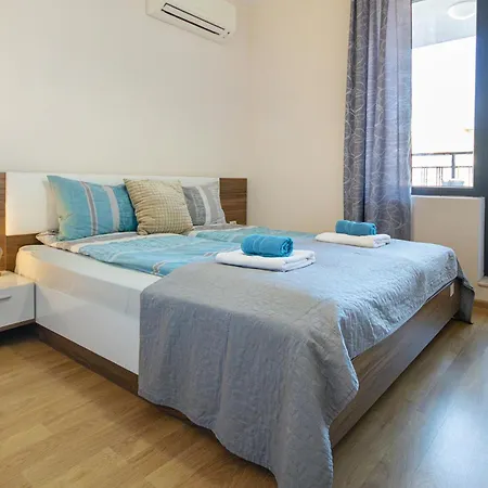 The Captain Be My Guests! By Rv Apartment Varna