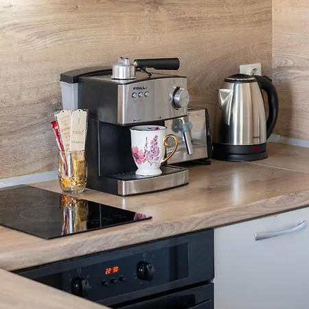 The Captain Be My Guests! By Rv Daire Varna