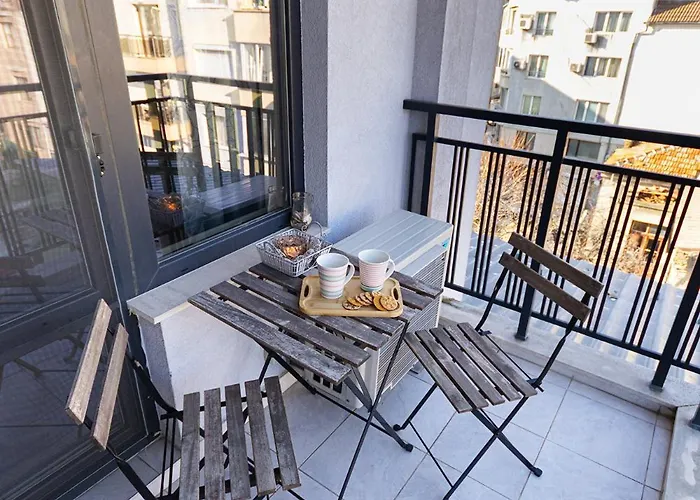 Apartment The Captain Be My Guests! By Rv Varna